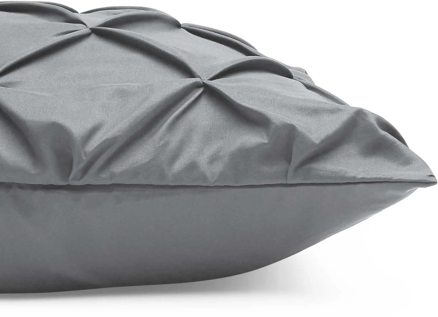 Amazon Basics Light-Weight Microfiber Pinch Pleat Duvet Cover Set