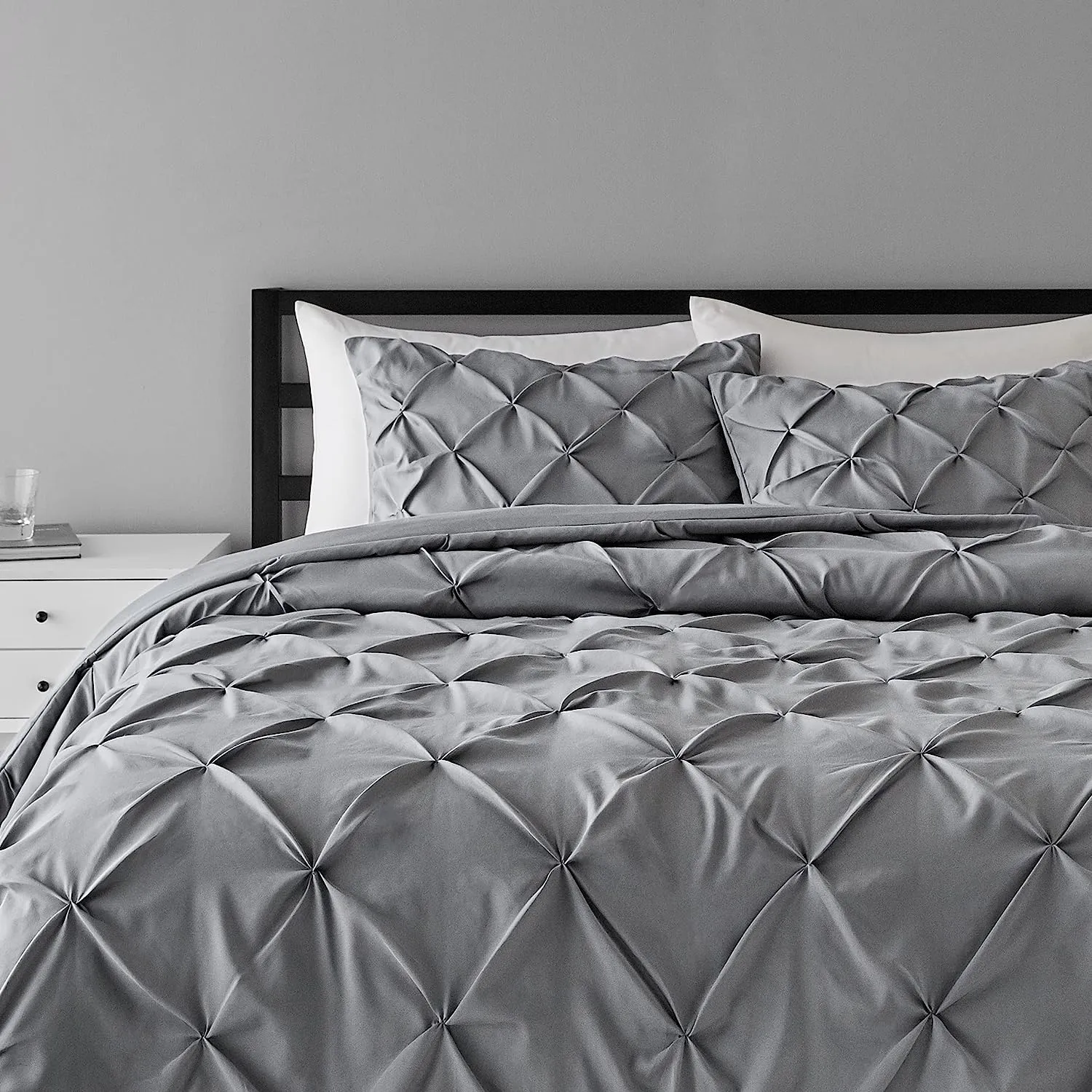 Amazon Basics Light-Weight Microfiber Pinch Pleat Duvet Cover Set