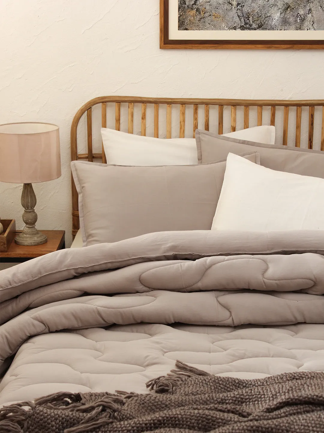 Dhanesh Grey Comforter