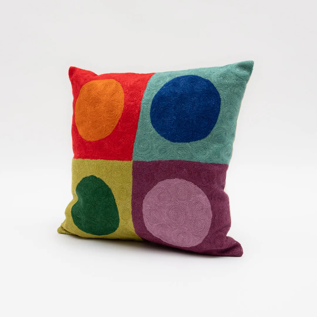 Embroidered pillow: Circles