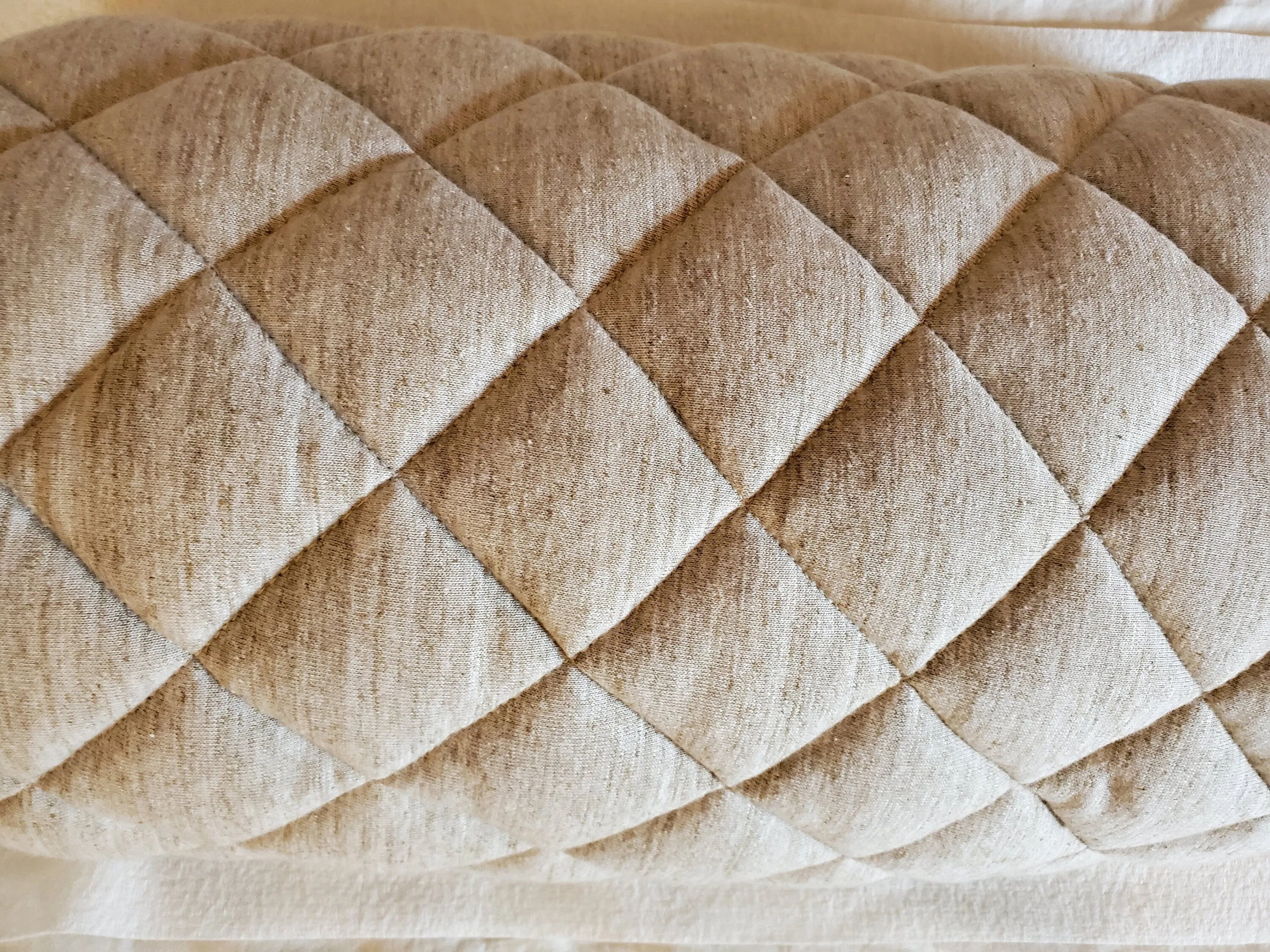 Half Moon Comfort pillow (For Trade Show Only)