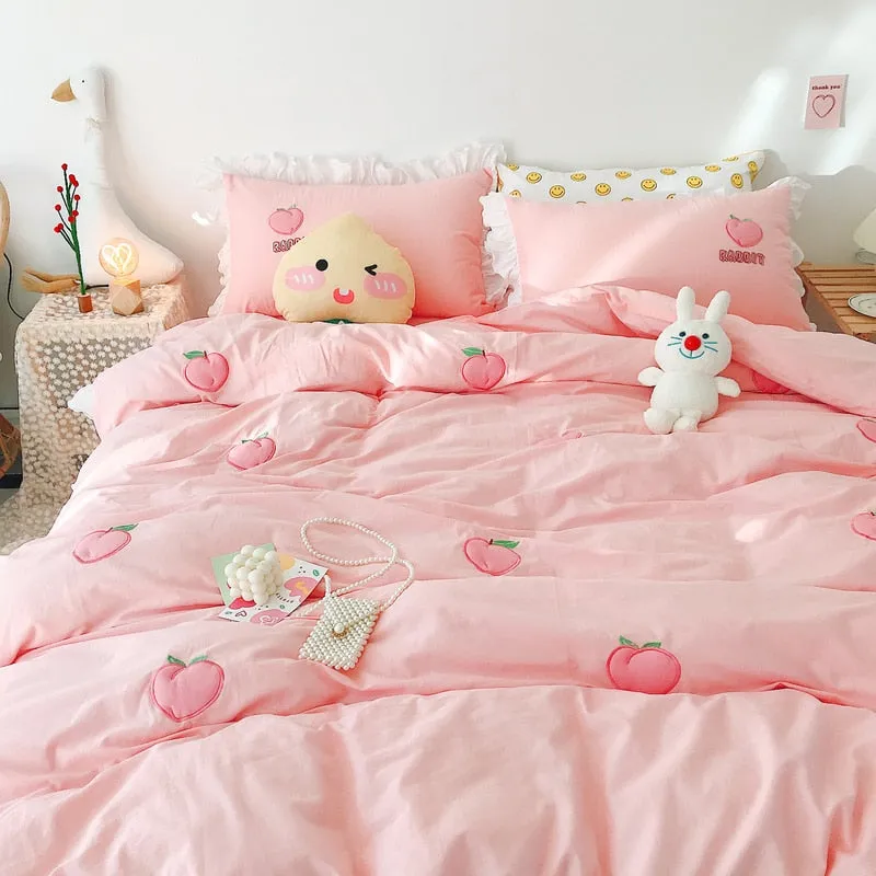 Kawaii Peach Strawberry Bedding Set