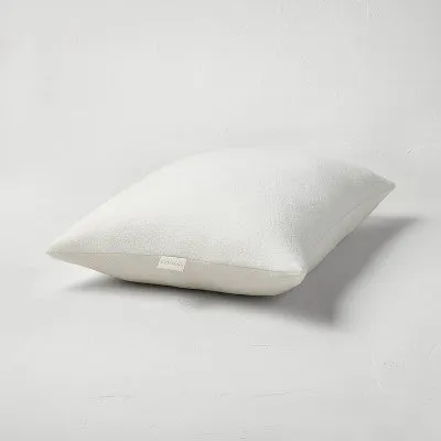 King Memory Foam & Down Alternative Bed Pillow - Casaluna