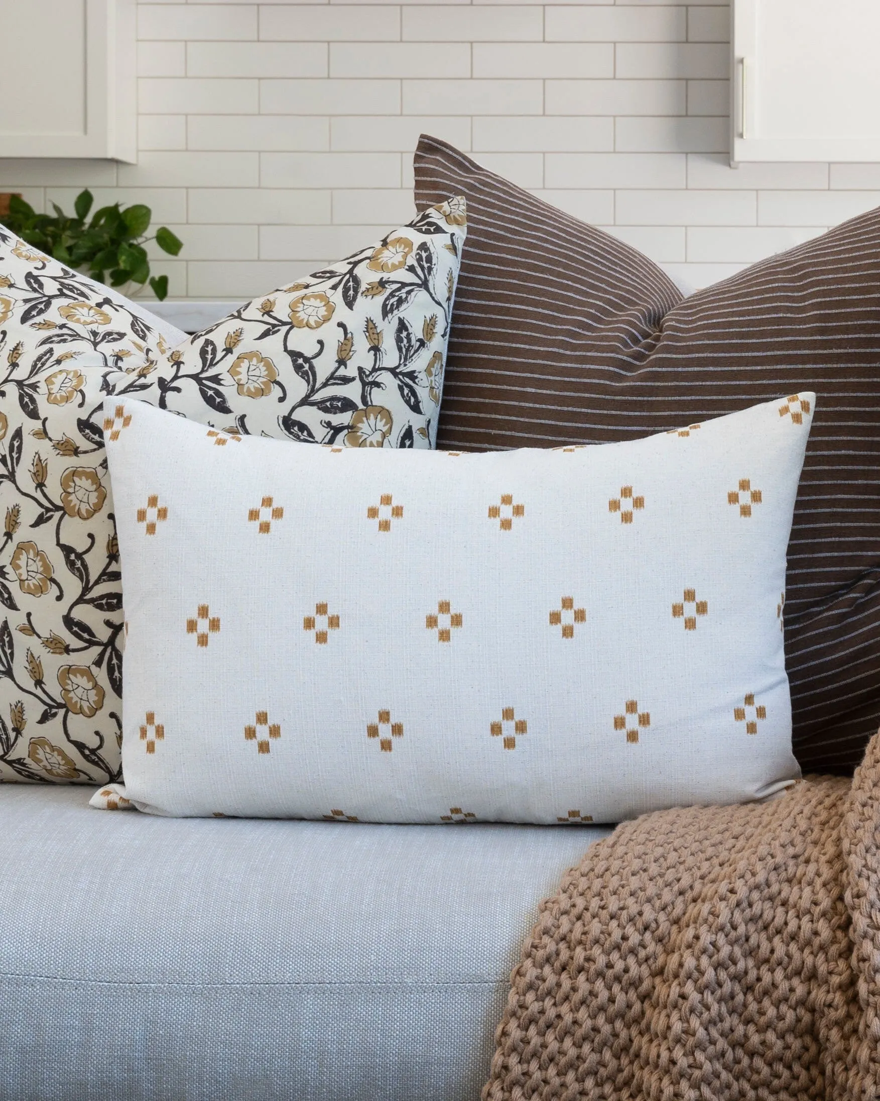 Linen   Cloth Curated Collection "Luca"