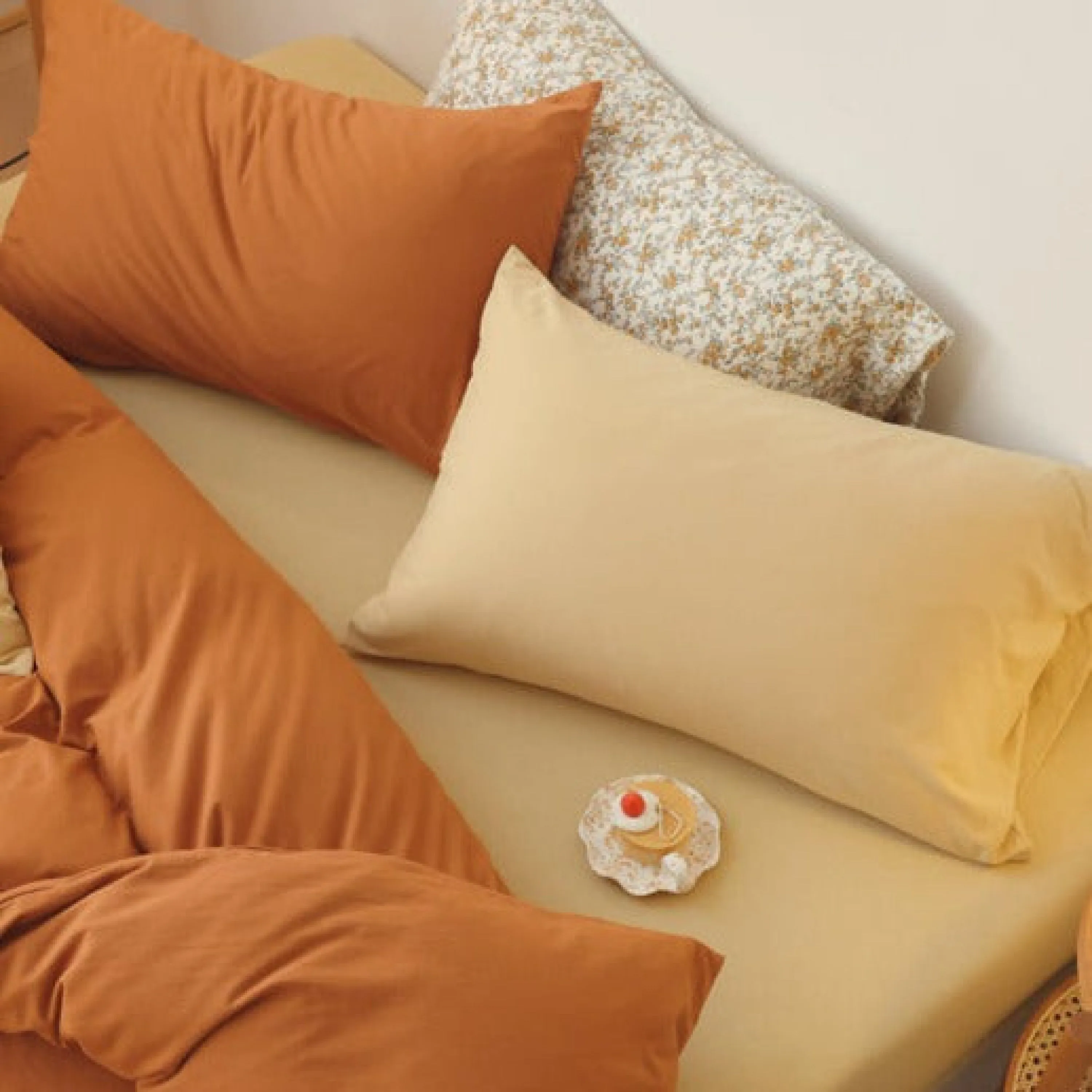 Mixed Color Pillowcases