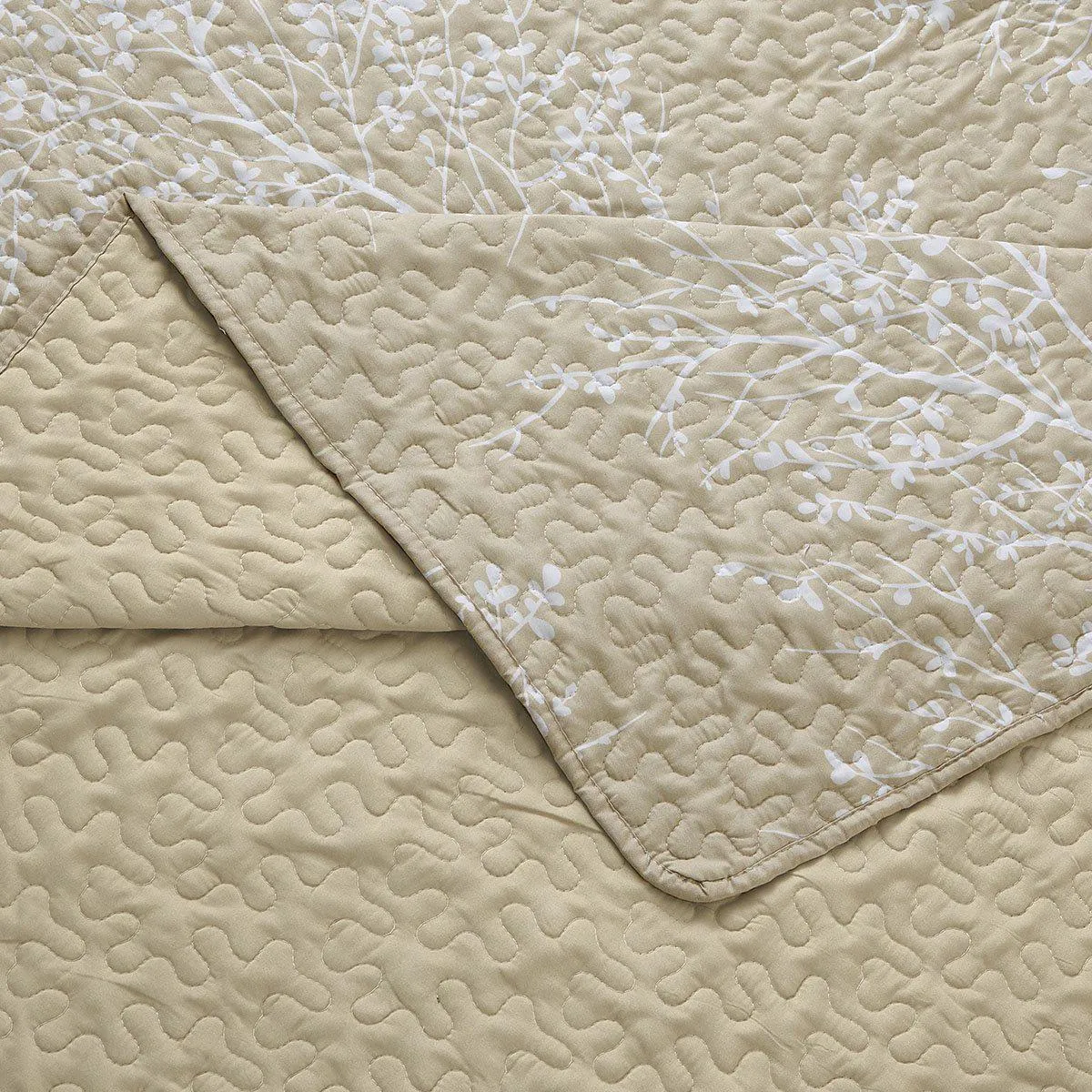 Odette Beige Lightweight Reversible Oversize Quilt / Bedspread Set